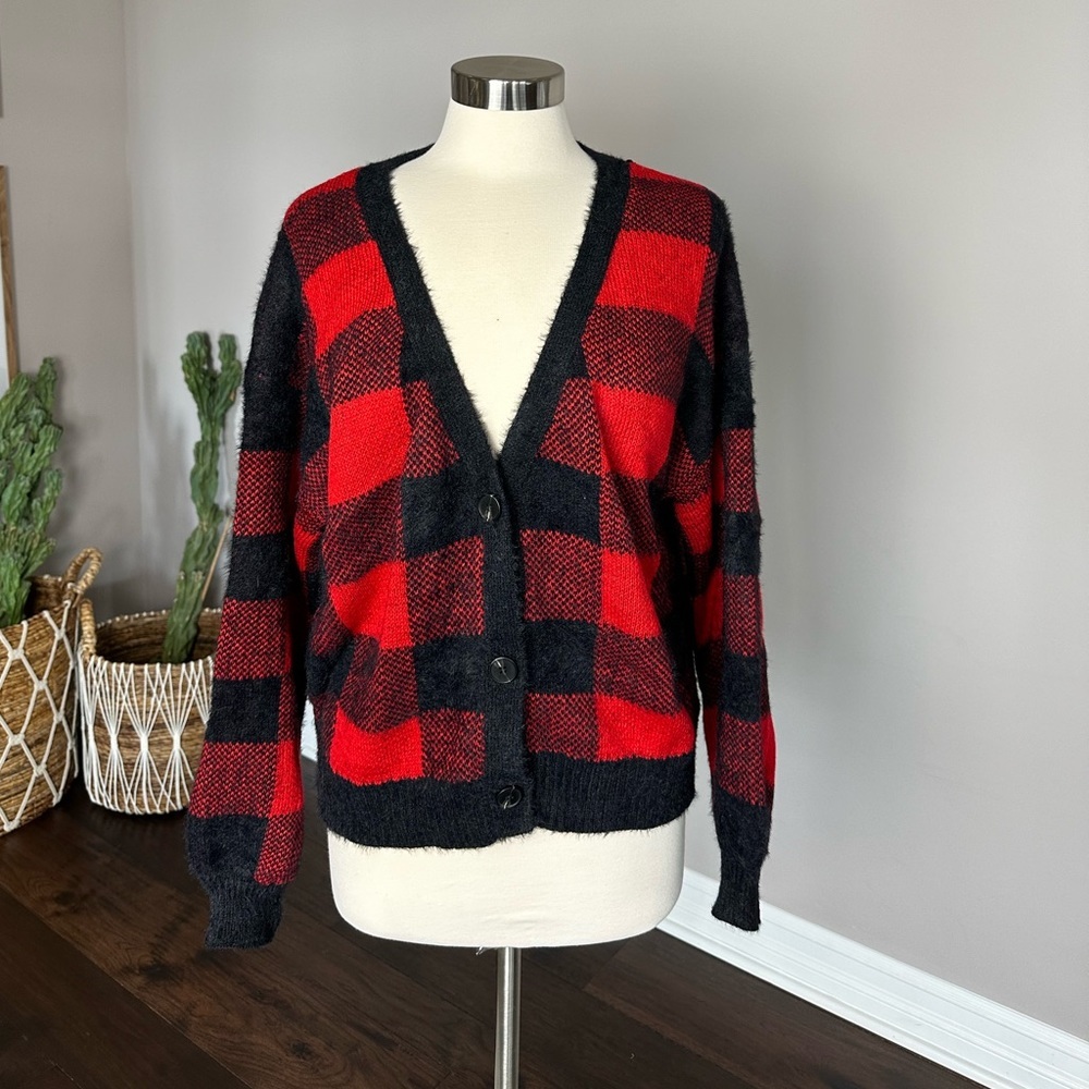 Boutique x Royal & Reese Cardigan Sweater Buffalo Check Plaid Red& Black Medium